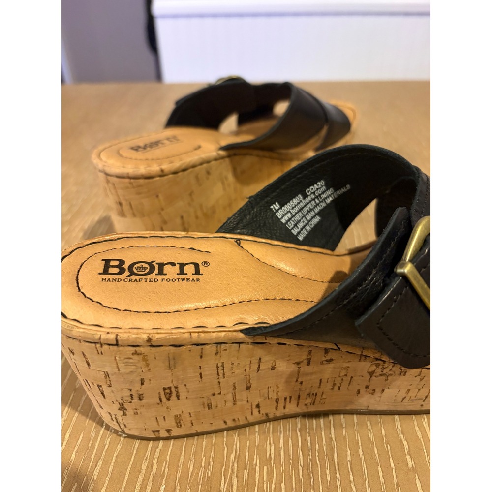 Born Goma Women's Size 7 M Black Leather Cork Wedge Slide Sandals Buckle - Picture 3 of 6